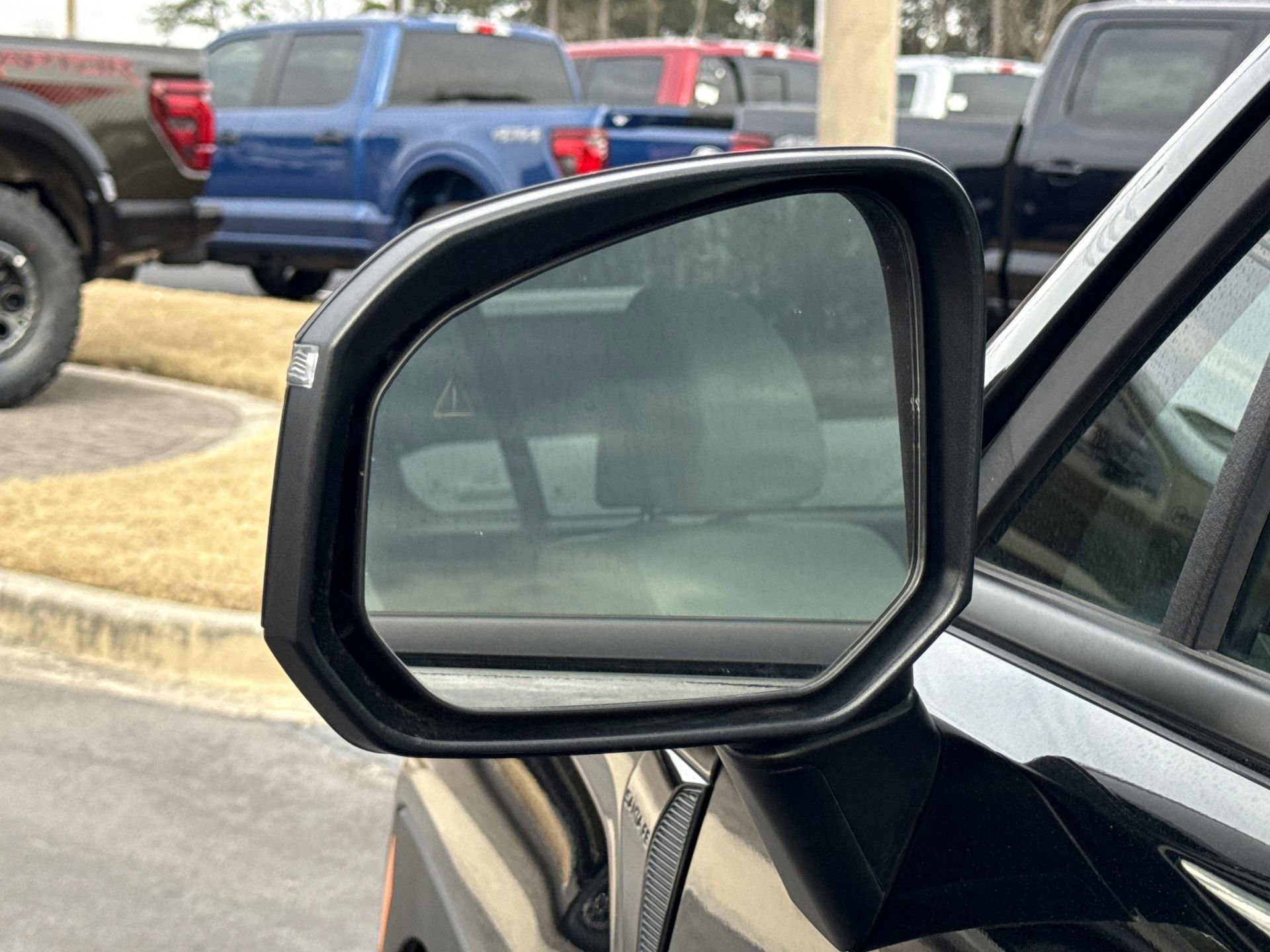 Used 2025 Hyundai Santa Fe SEL image 29