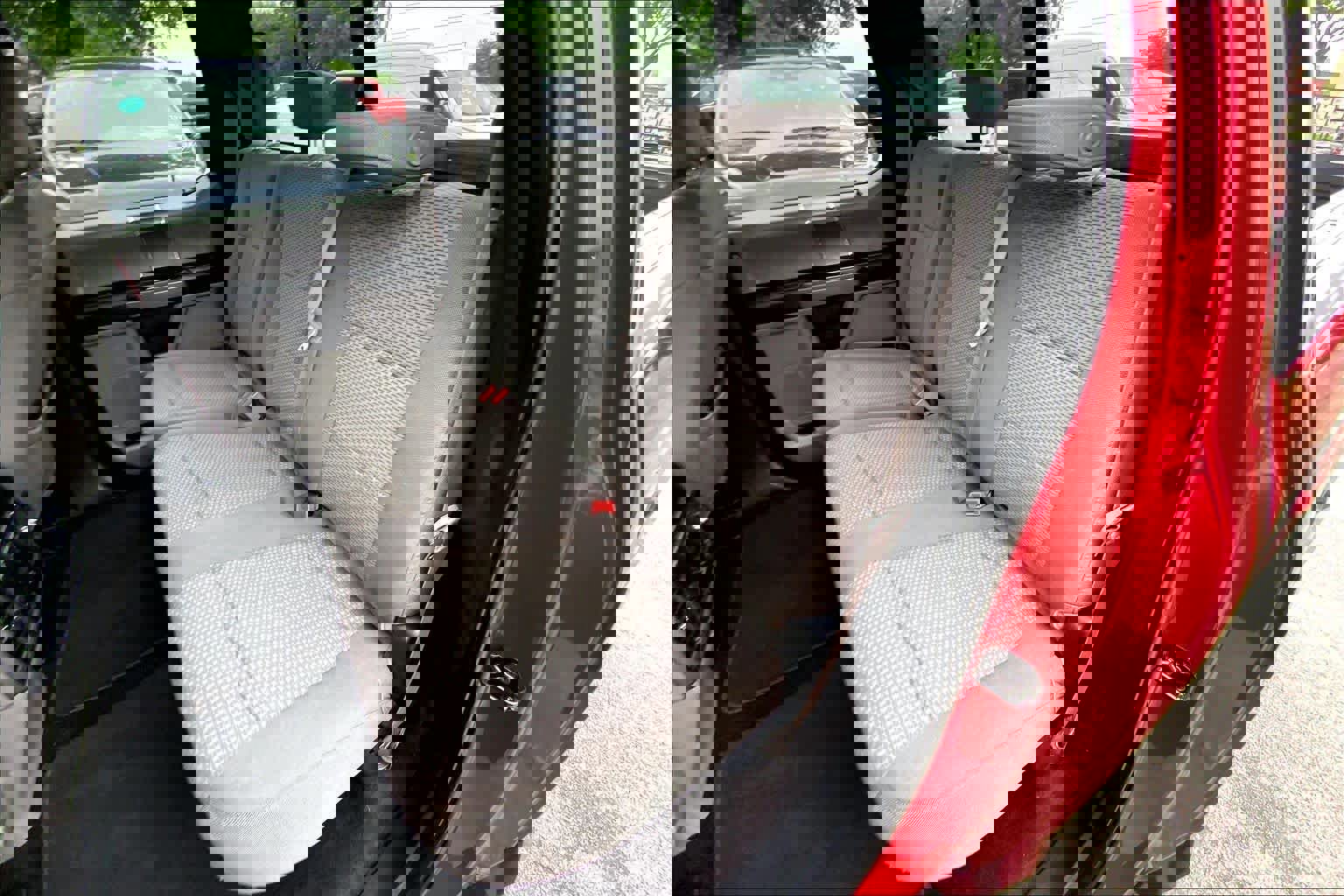 Certified 2018 Ford F150 XLT w/ Equipment Group 302A Luxury AWD/4WD image 19