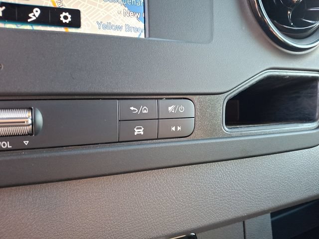 Used 2020 Mercedes-Benz Sprinter 2500 image 27