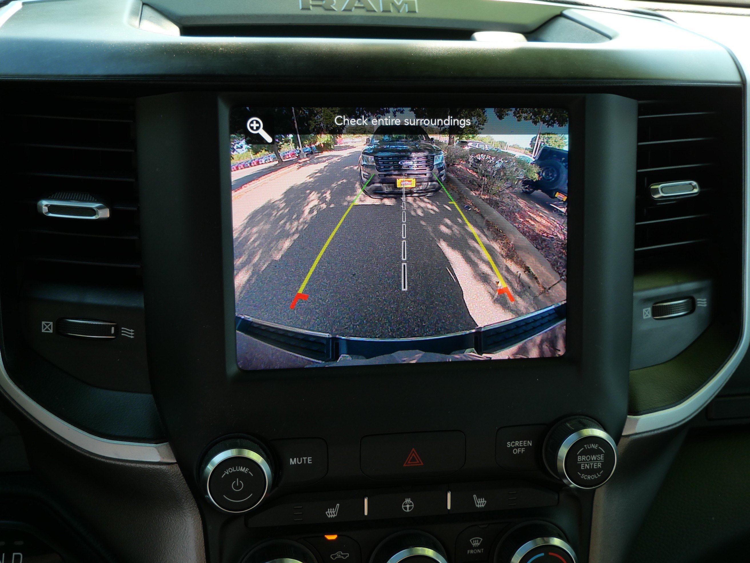 Used 2020 RAM 1500 Big Horn AWD/4WD image 33