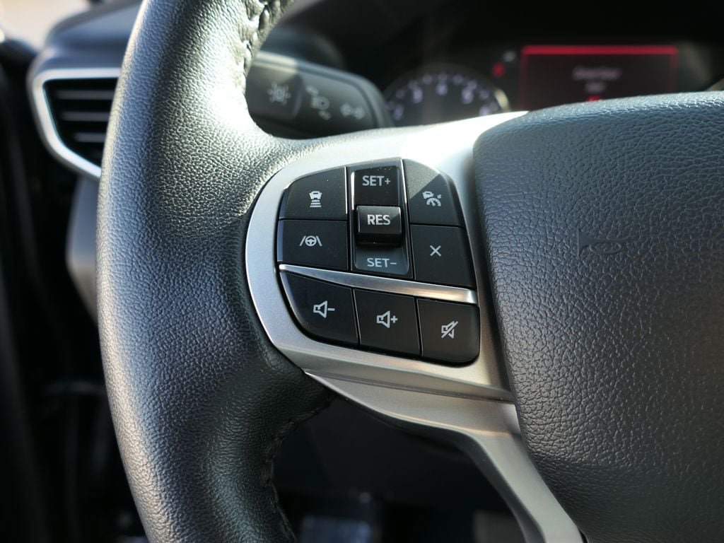 Certified 2024 Ford Explorer XLT w/ Equipment Group 202A RWD image 16