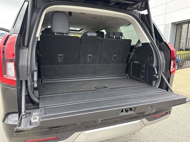 Certified 2025 Ford Expedition Platinum AWD/4WD image 32