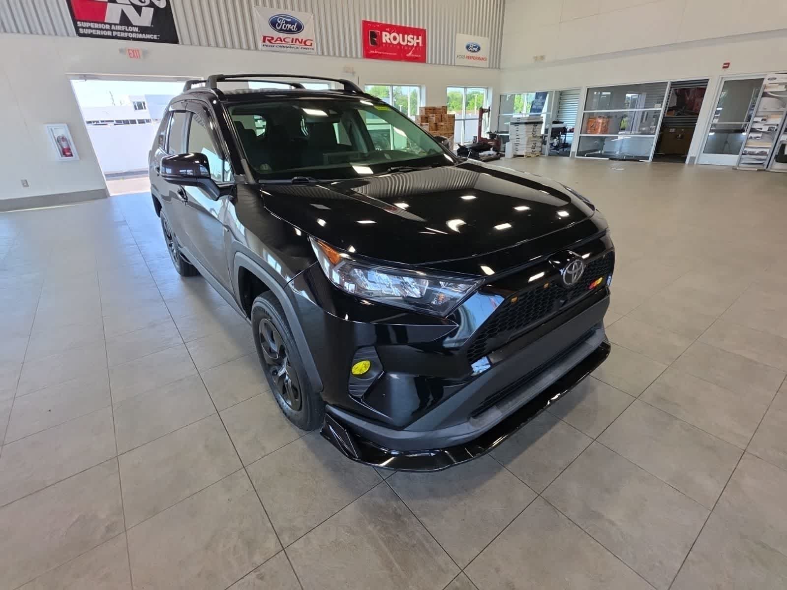 Used 2020 Toyota RAV4 LE w/ All Weather Liner Package AWD/4WD image 6