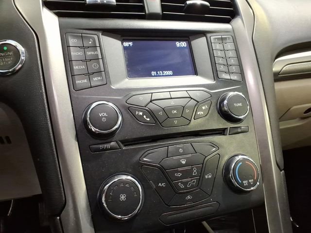 Certified 2017 Ford Fusion SE FWD image 16