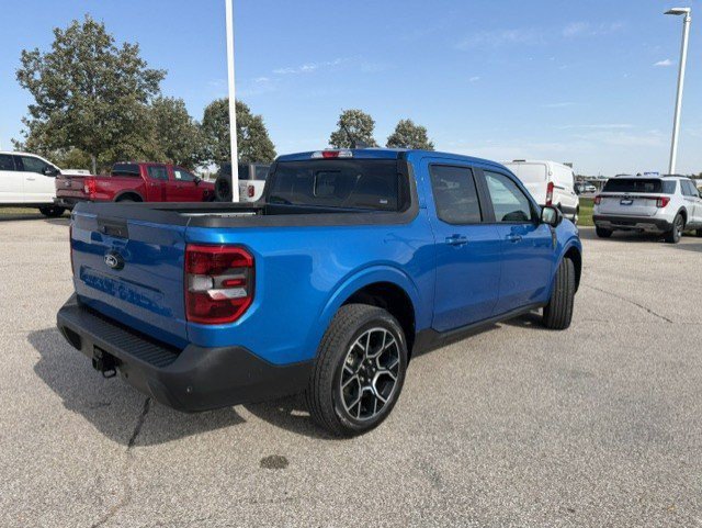 Certified 2025 Ford Maverick Lariat w/ 4K Tow Package AWD/4WD image 8