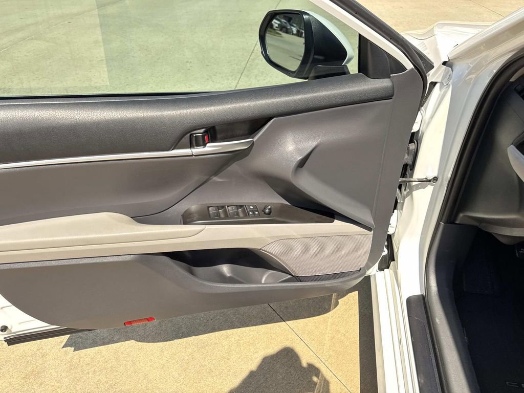 Used 2023 Toyota Camry LE FWD image 22
