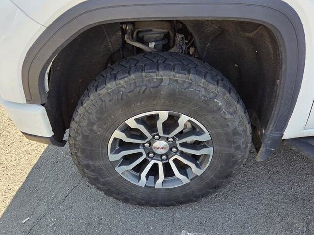Used 2022 GMC Sierra 1500 AT4 AWD/4WD image 7