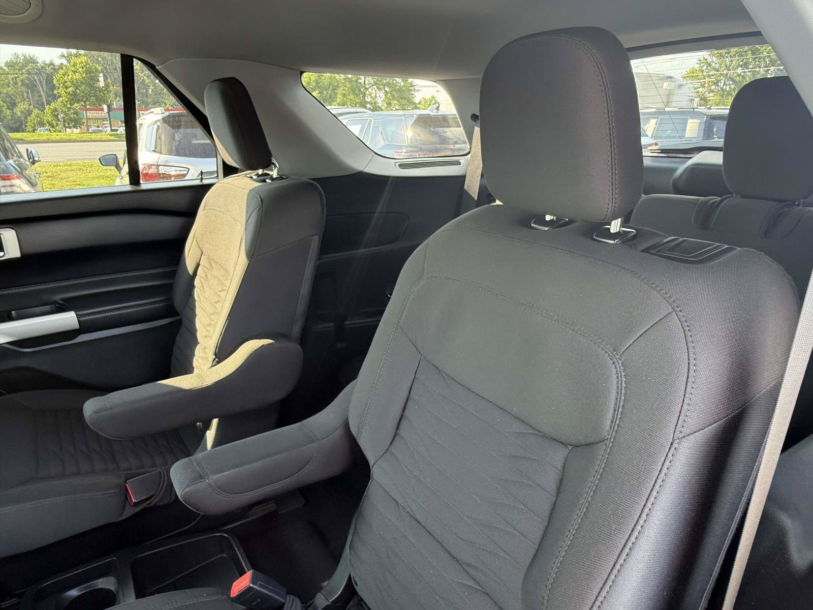 Certified 2021 Ford Explorer XLT RWD image 22