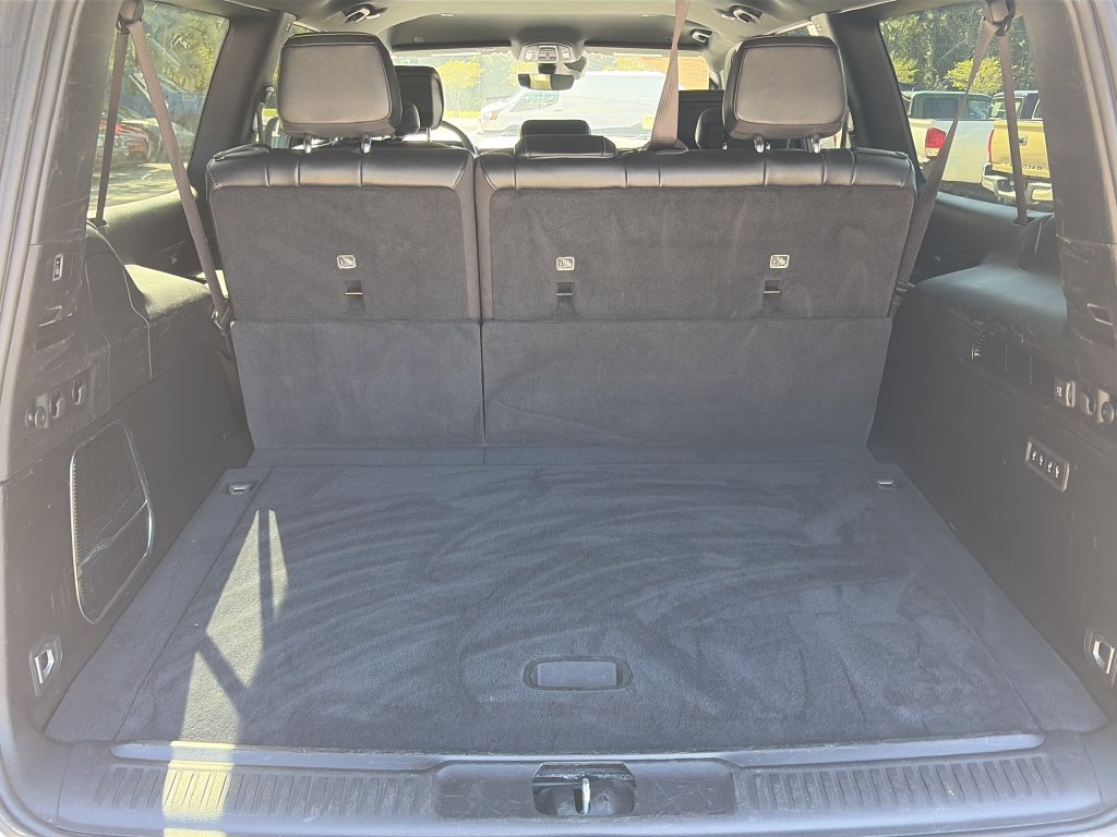 Used 2024 Jeep Wagoneer L Series II RWD image 28
