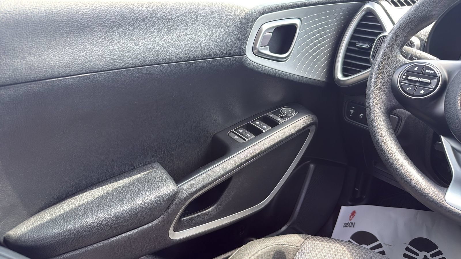Used 2024 Kia Soul LX w/ Option Group 015 FWD image 11