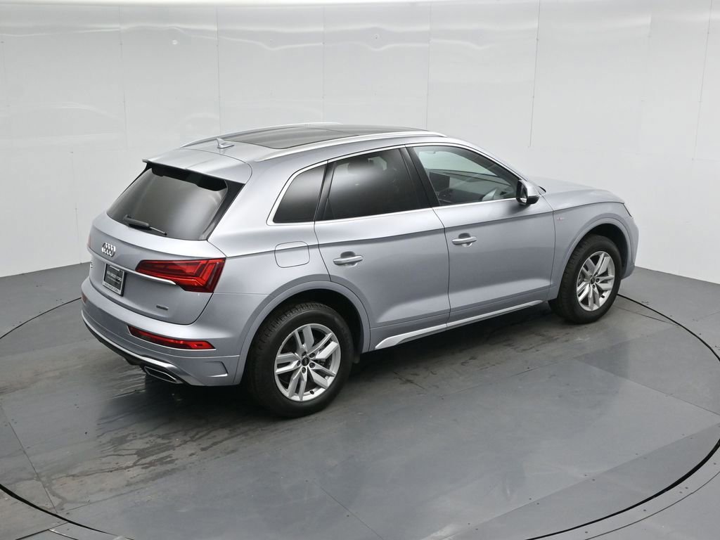 Used 2023 Audi Q5 2.0T Premium w/ Convenience Package image 13