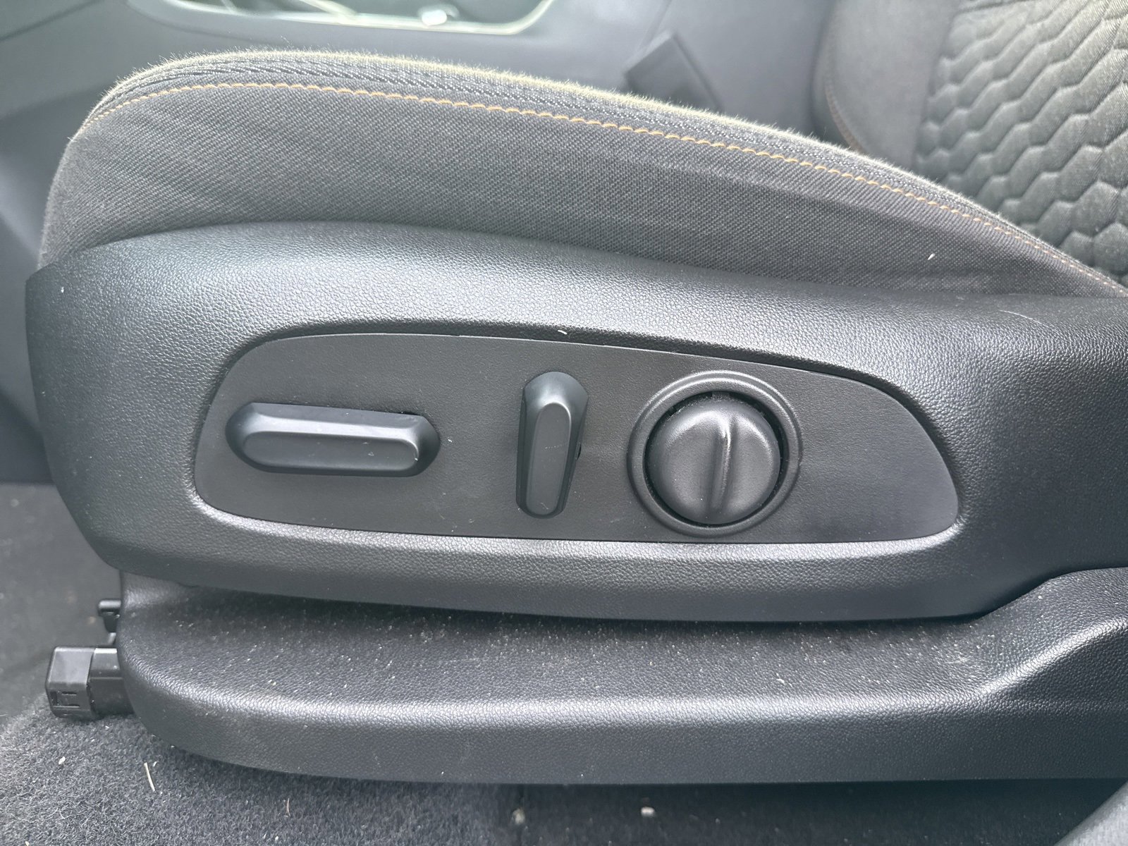 Used 2020 Chevrolet Equinox LT image 27