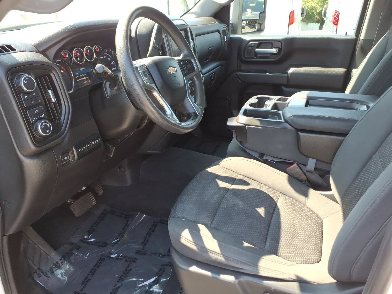 Used 2021 Chevrolet Silverado 2500 Custom w/ Custom Convenience Package AWD/4WD image 10