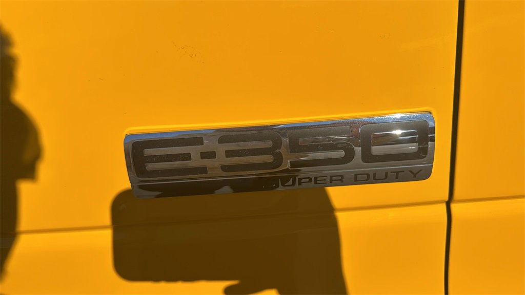 Certified 2022 Ford E-350 and Econoline 350 Super Duty image 7