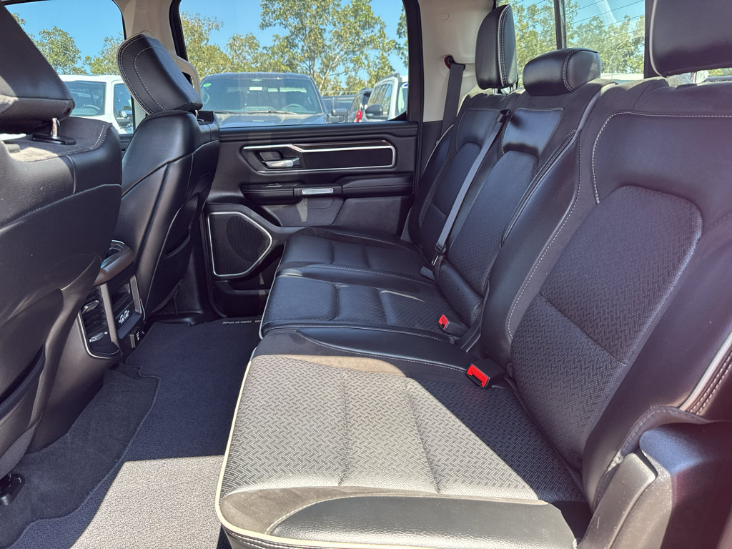 Used 2022 RAM 1500 Laramie AWD/4WD image 9
