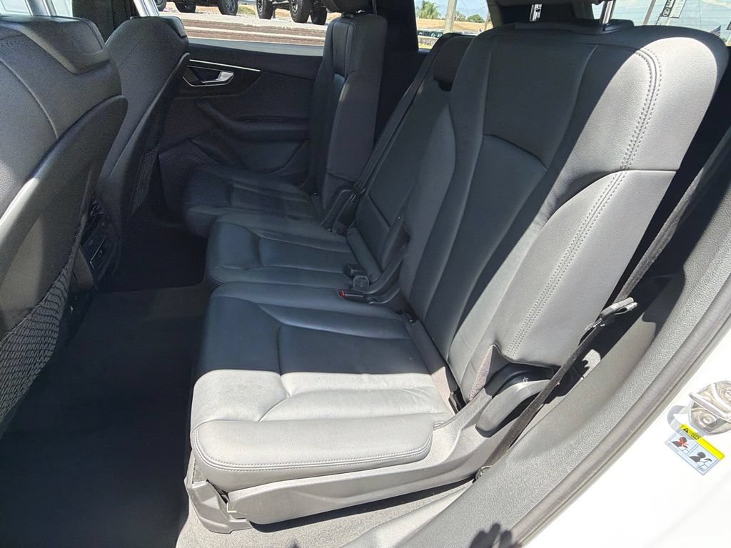 Used 2021 Audi Q7 2.0T Premium w/ Convenience Package AWD/4WD image 38