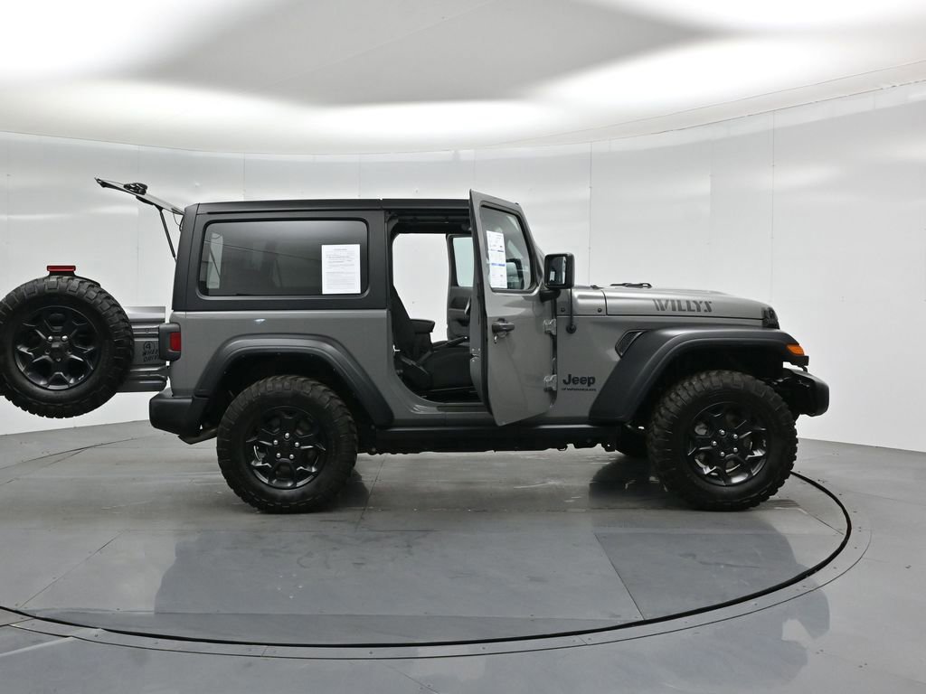 Used 2023 Jeep Wrangler Willys image 35