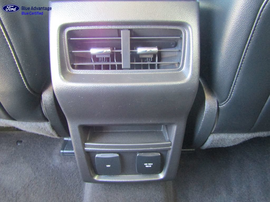 Certified 2019 Ford Edge Titanium w/ Cold Weather Package AWD/4WD image 26