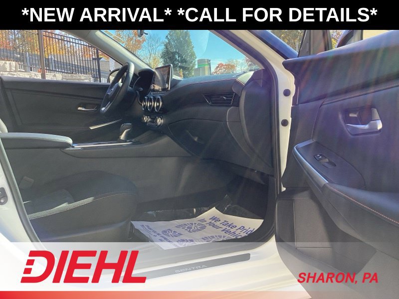 Used 2025 Nissan Sentra SR FWD image 14