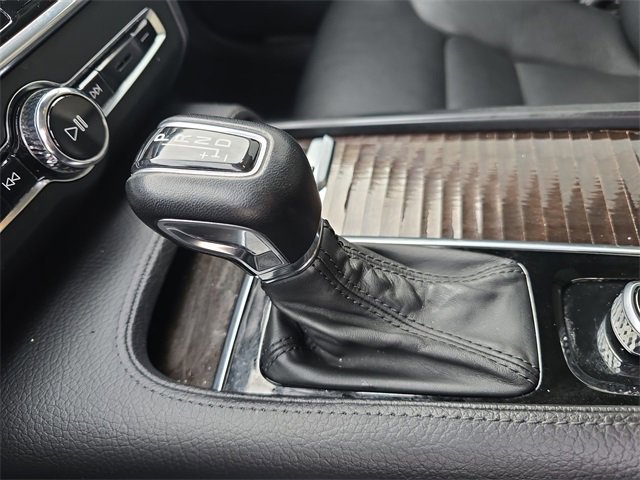 Used 2018 Volvo S90 T5 Momentum w/ Convenience Package image 20