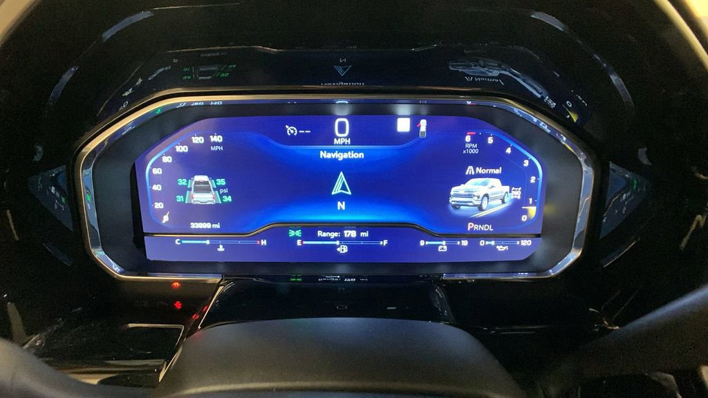 Used 2023 Chevrolet Silverado 1500 LT image 36