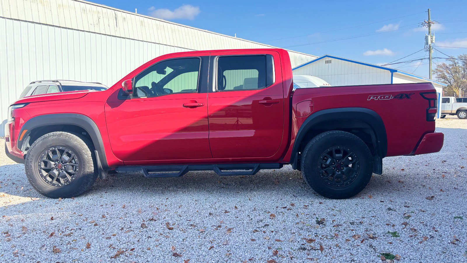 Used 2023 Nissan Frontier PRO-4X w/ Pro-4X Premium Package image 2