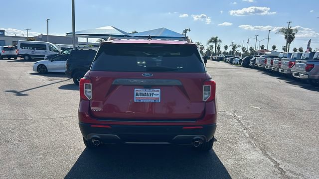 Certified 2021 Ford Explorer XLT w/ Equipment Group 202A RWD image 4