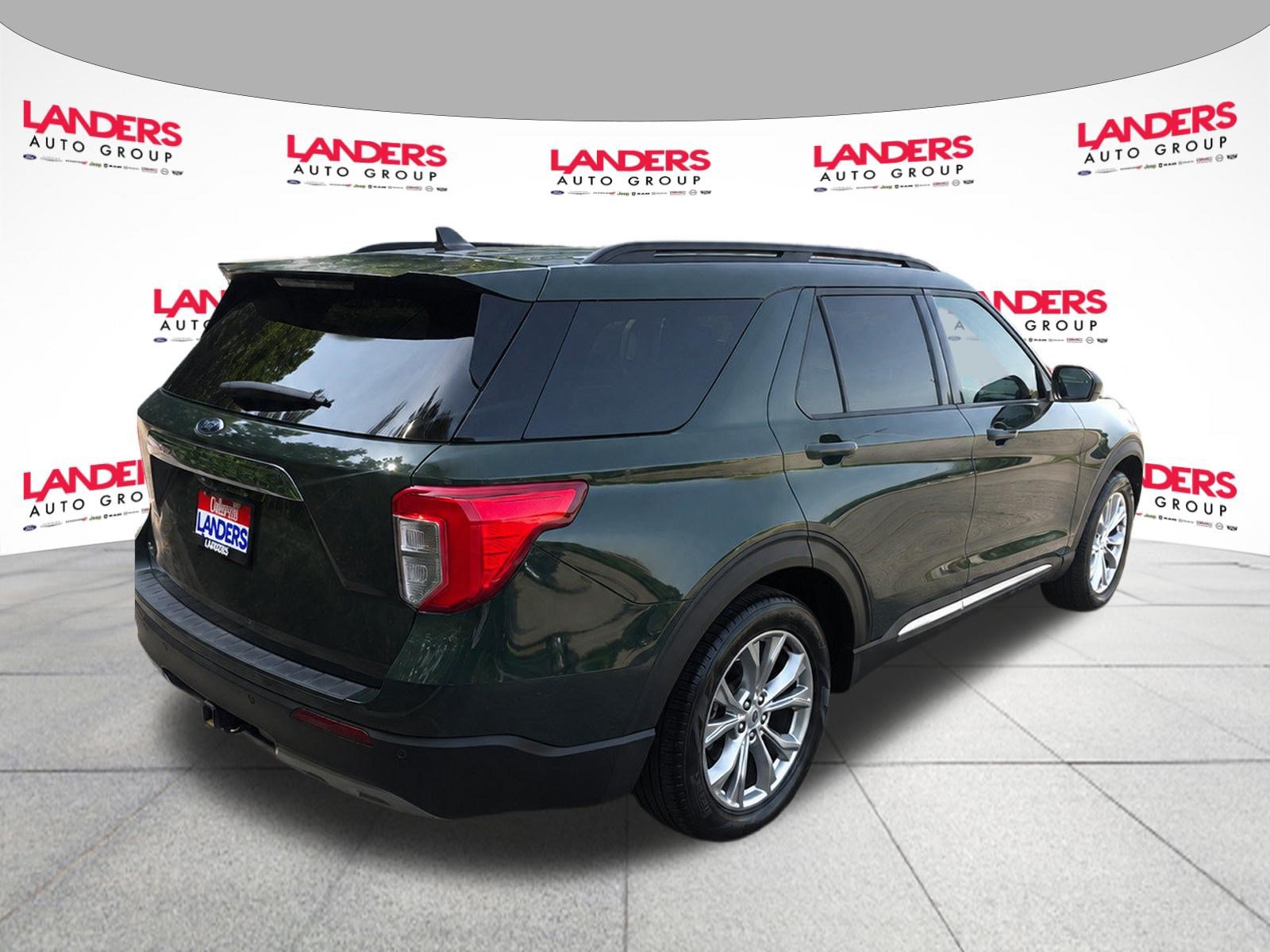 Certified 2023 Ford Explorer XLT w/ Equipment Group 202A RWD image 5
