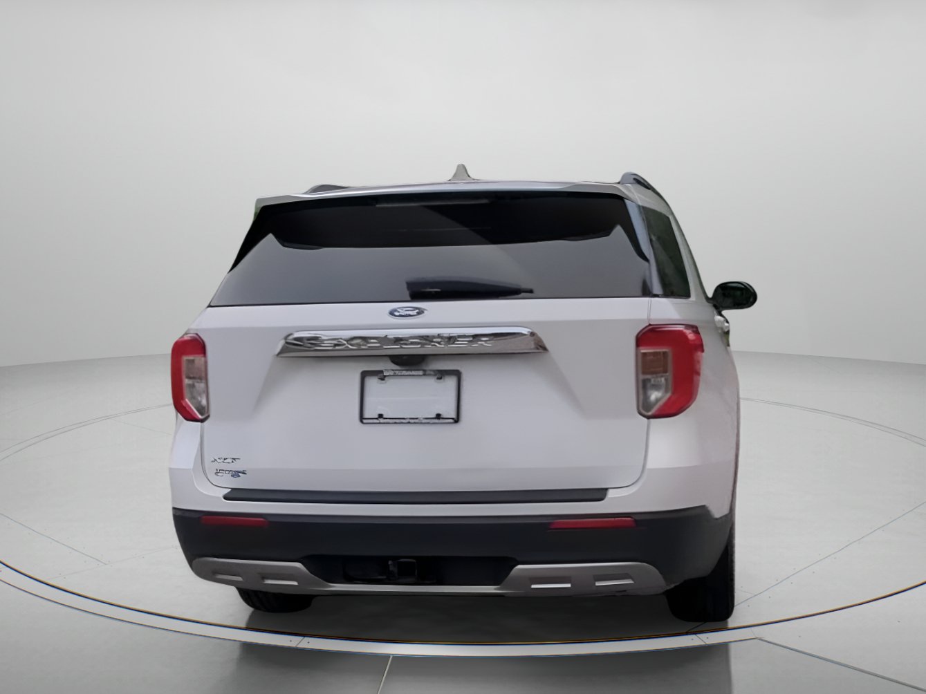 Certified 2023 Ford Explorer XLT w/ Equipment Group 202A RWD image 25