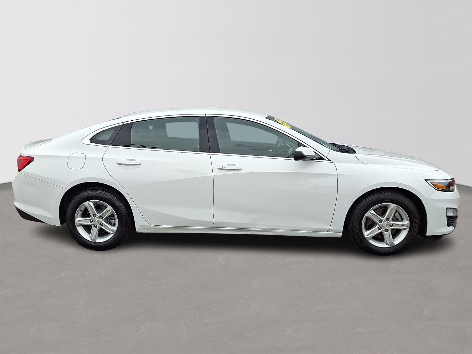 Used 2024 Chevrolet Malibu LS FWD image 7