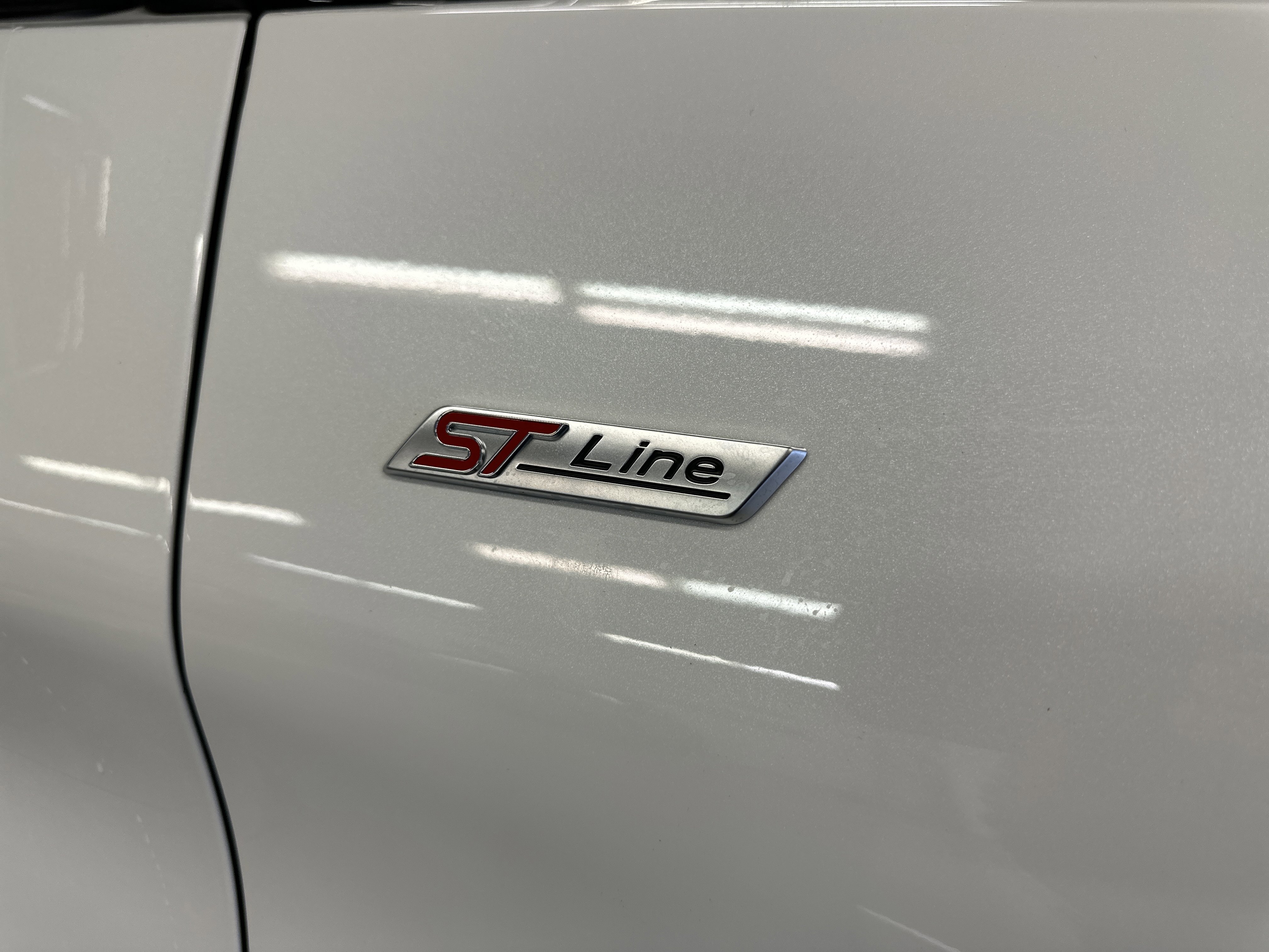 Certified 2023 Ford Explorer ST-Line w/ Class IV Trailer Tow Package image 11