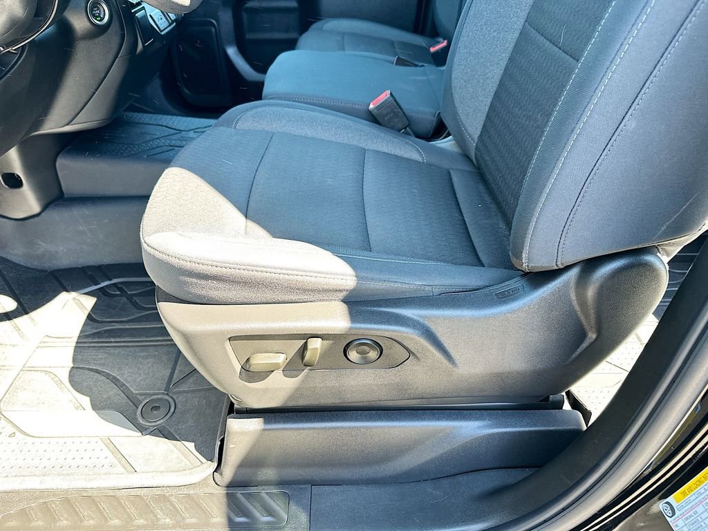 Used 2025 Chevrolet Silverado 1500 Custom w/ Turbomax Blackout Package image 10