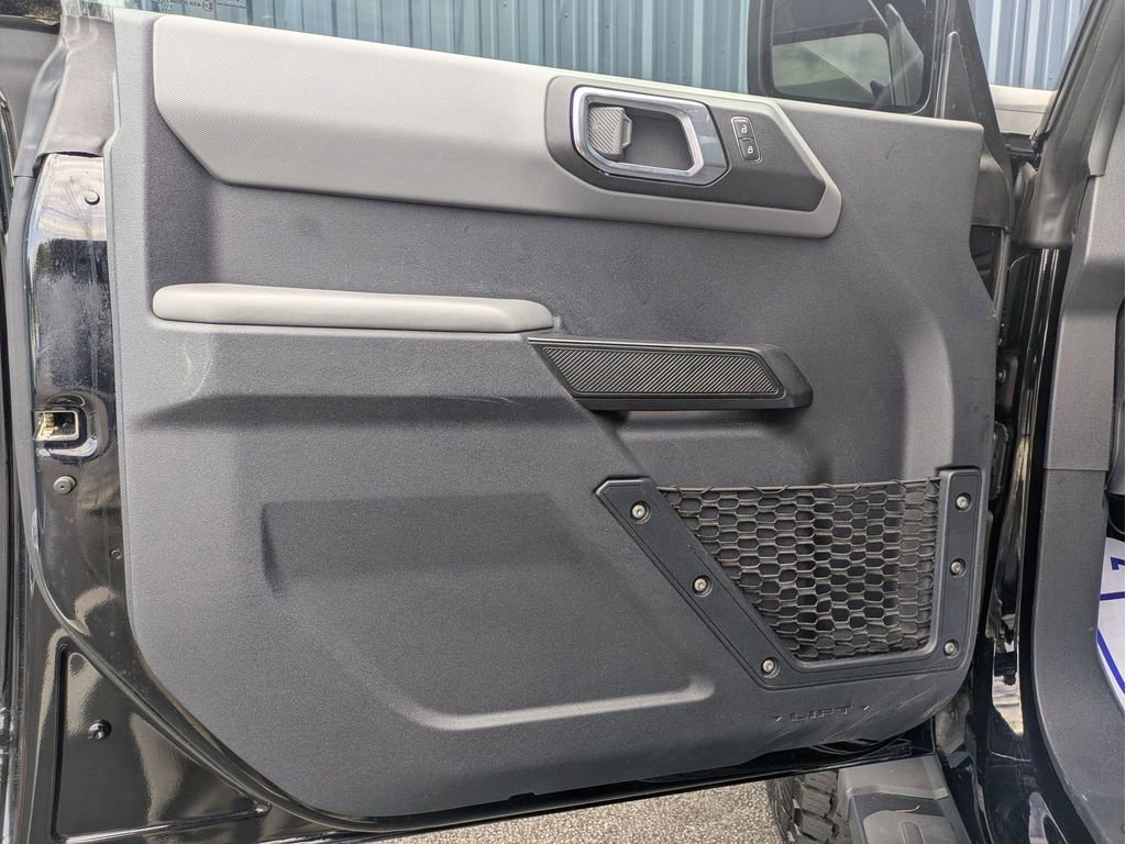Certified 2022 Ford Bronco Big Bend w/ Sasquatch Package AWD/4WD image 11