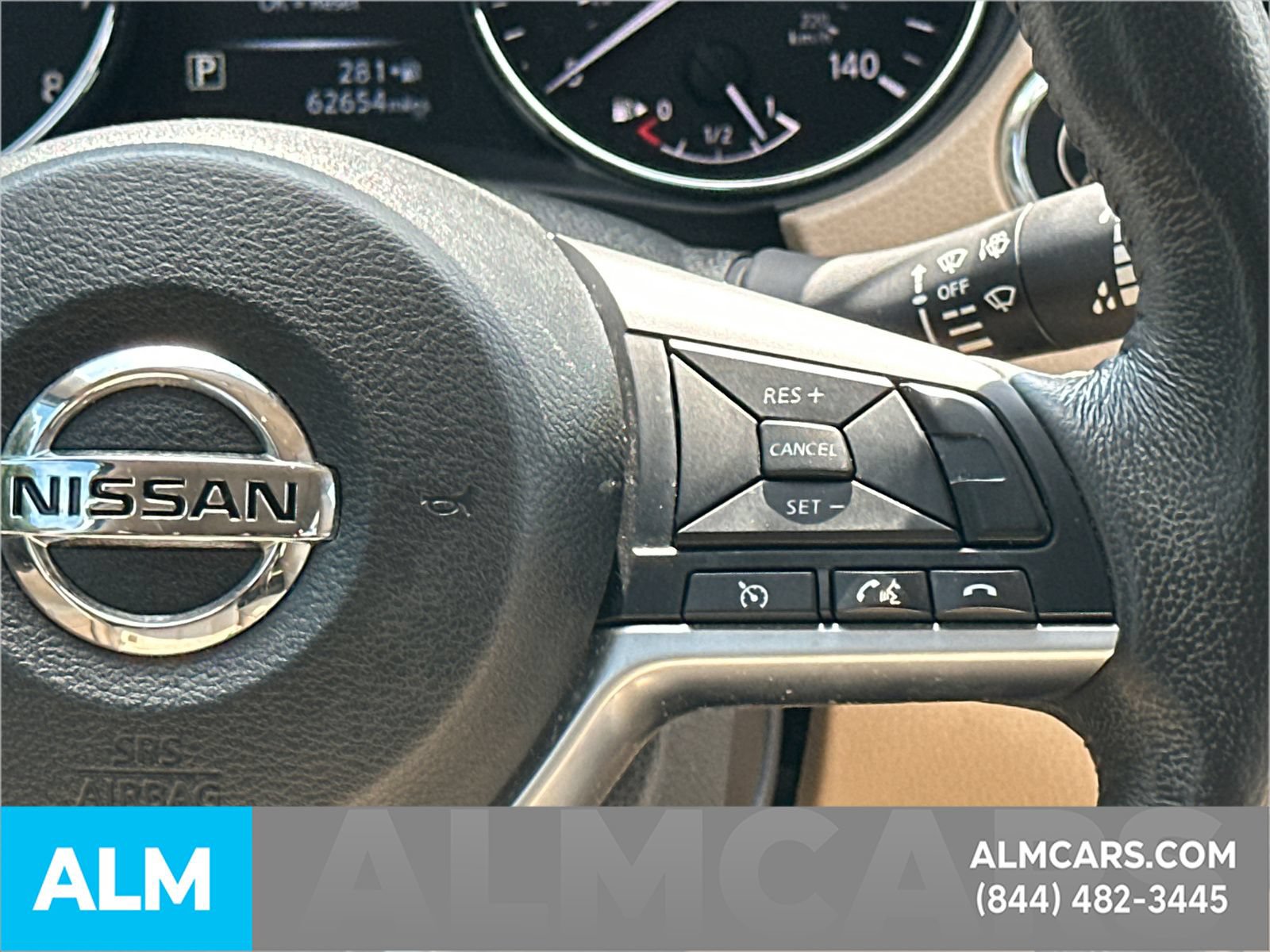 Used 2017 Nissan Rogue SL w/ SL Premium Package FWD image 31