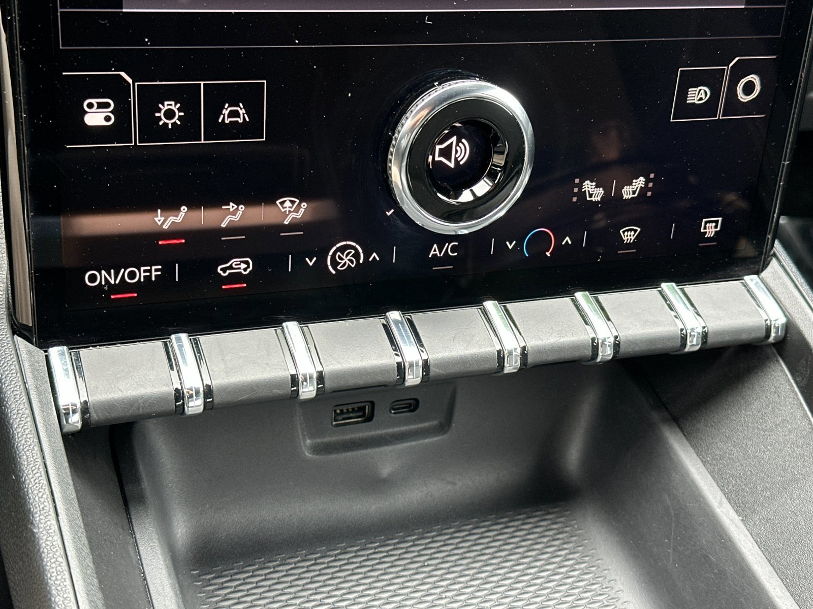 Used 2025 GMC Terrain Elevation image 20