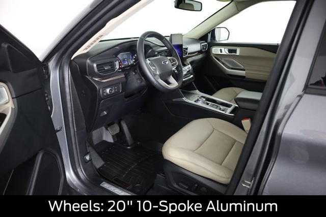 Certified 2022 Ford Explorer Limited AWD/4WD image 39