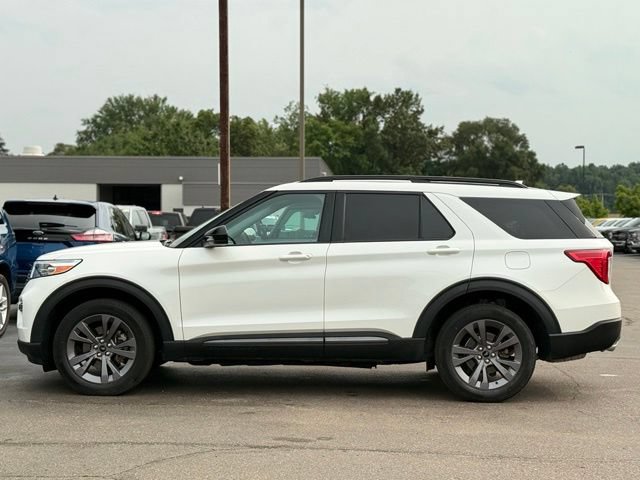 Certified 2023 Ford Explorer XLT w/ Equipment Group 202A AWD/4WD image 40