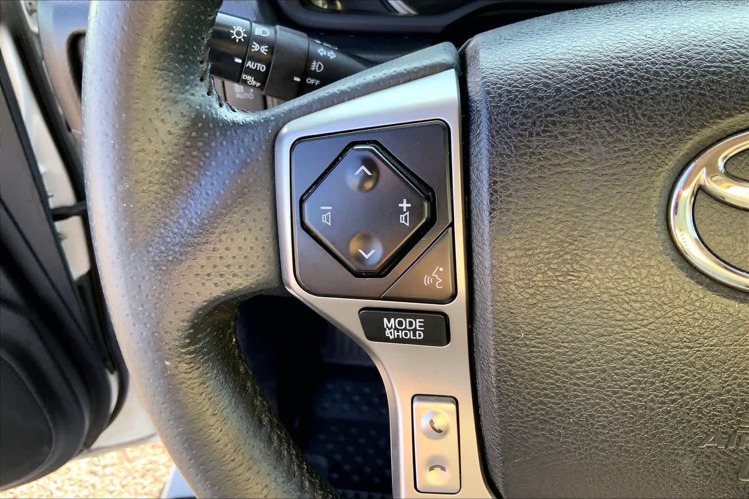 Used 2021 Toyota 4Runner Limited RWD image 23