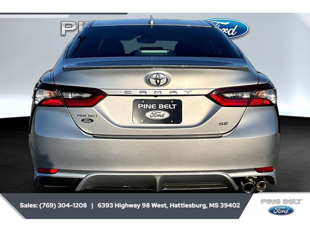 Used 2022 Toyota Camry SE FWD image 4