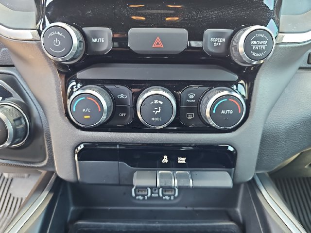 Used 2022 RAM 1500 Big Horn RWD image 29