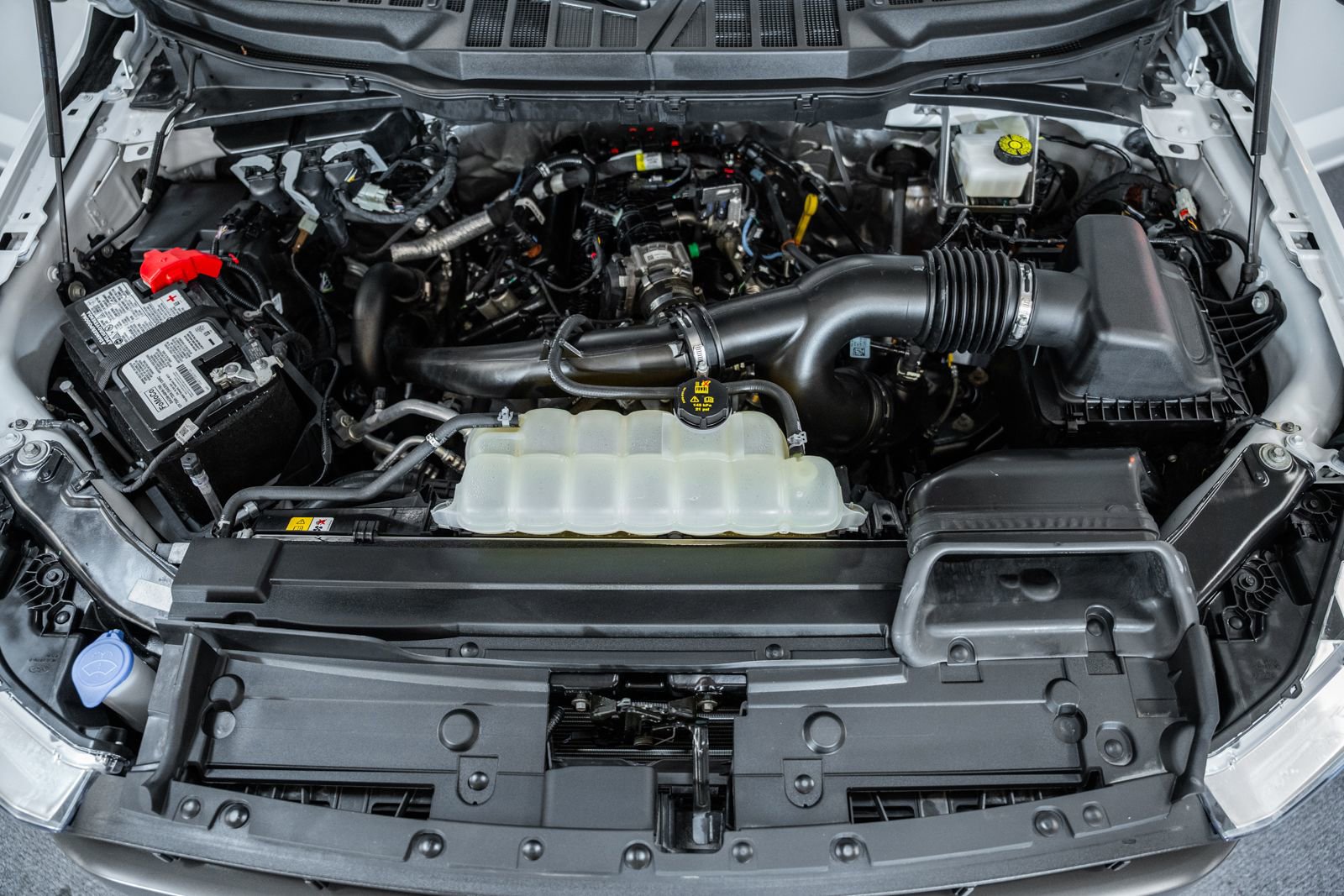 Certified 2023 Ford F150 Lariat w/ Equipment Group 502A High image 28