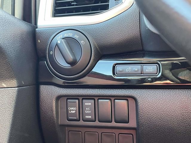 Used 2021 Nissan Titan SV w/ SV Convenience Package AWD/4WD image 16