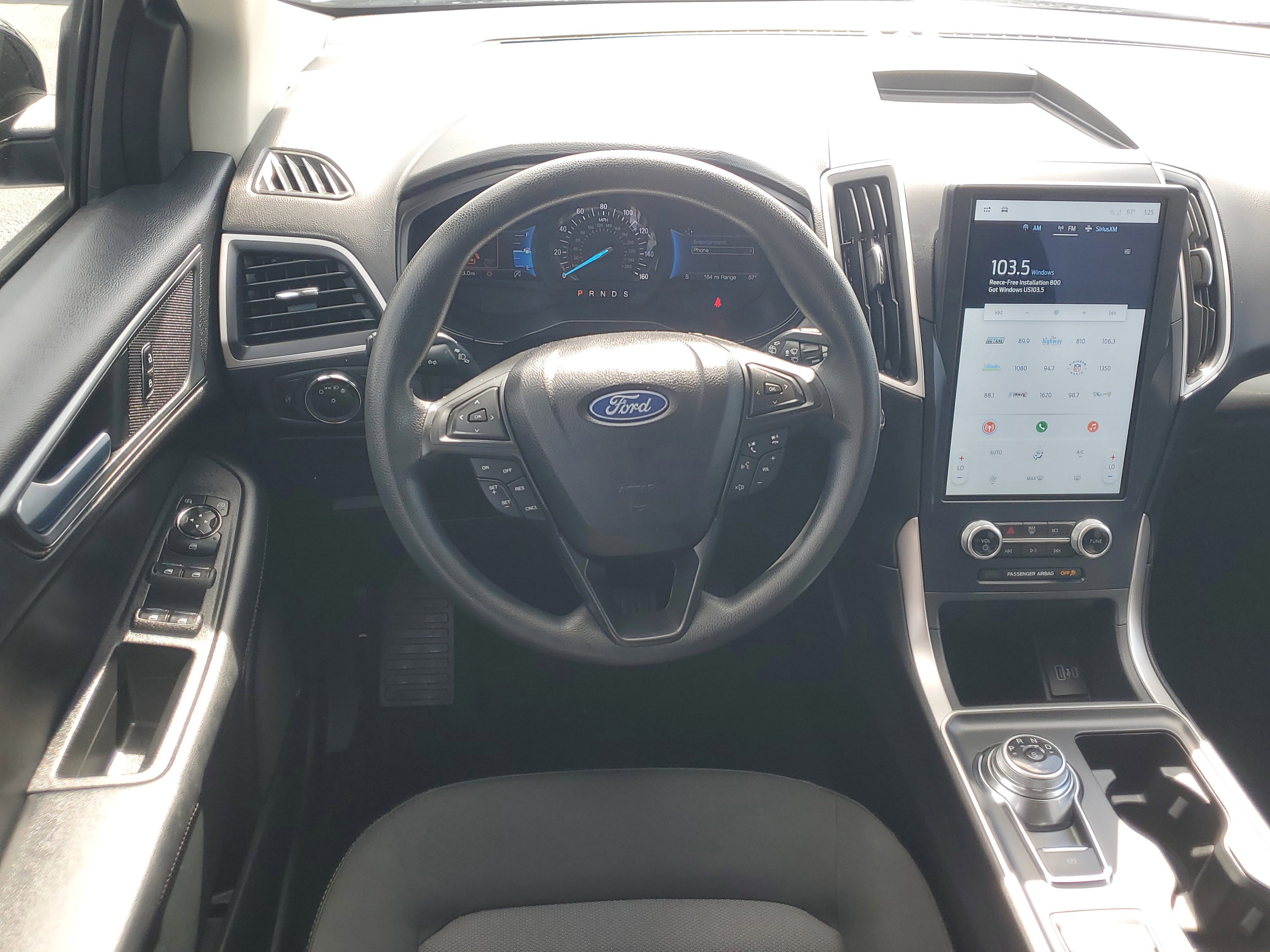 Certified 2023 Ford Edge SE w/ Black Appearance Package image 17