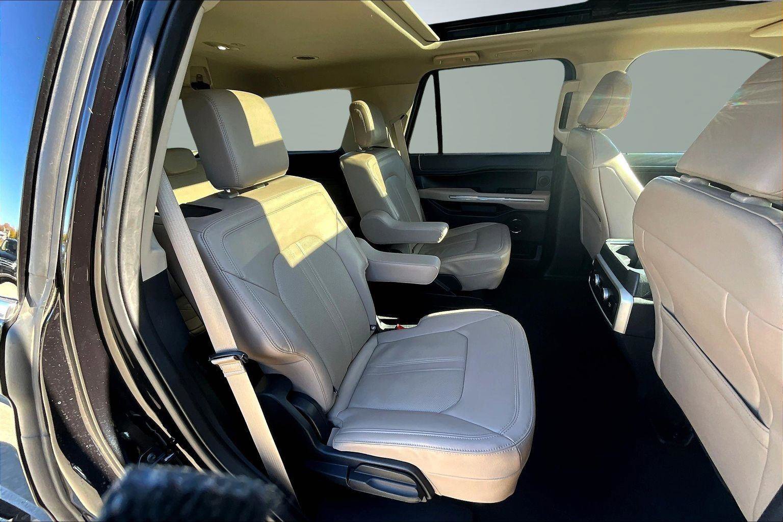 Certified 2024 Ford Expedition Limited image 20