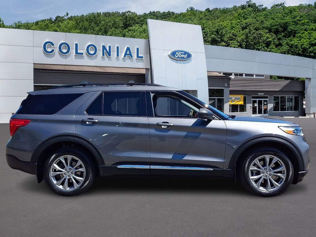 Certified 2023 Ford Explorer XLT w/ Equipment Group 202A AWD/4WD image 5