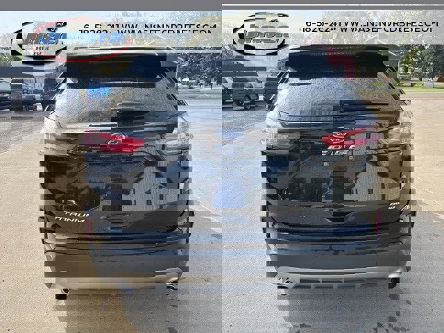 Certified 2024 Ford Edge Titanium image 5