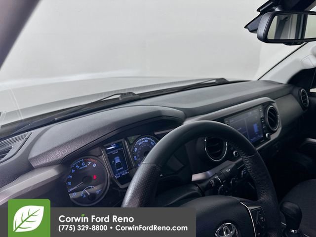 Used 2021 Toyota Tacoma SR5 AWD/4WD image 9