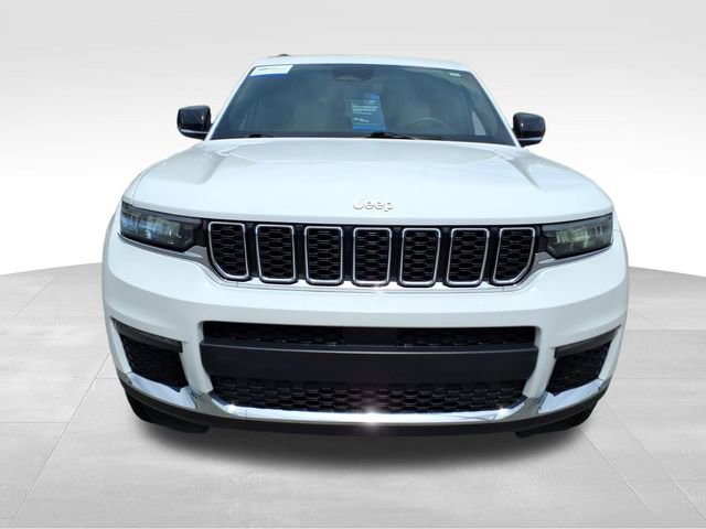 Used 2024 Jeep Grand Cherokee L Limited AWD/4WD image 12