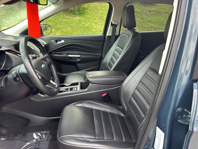 Certified 2019 Ford Escape Titanium AWD/4WD image 11