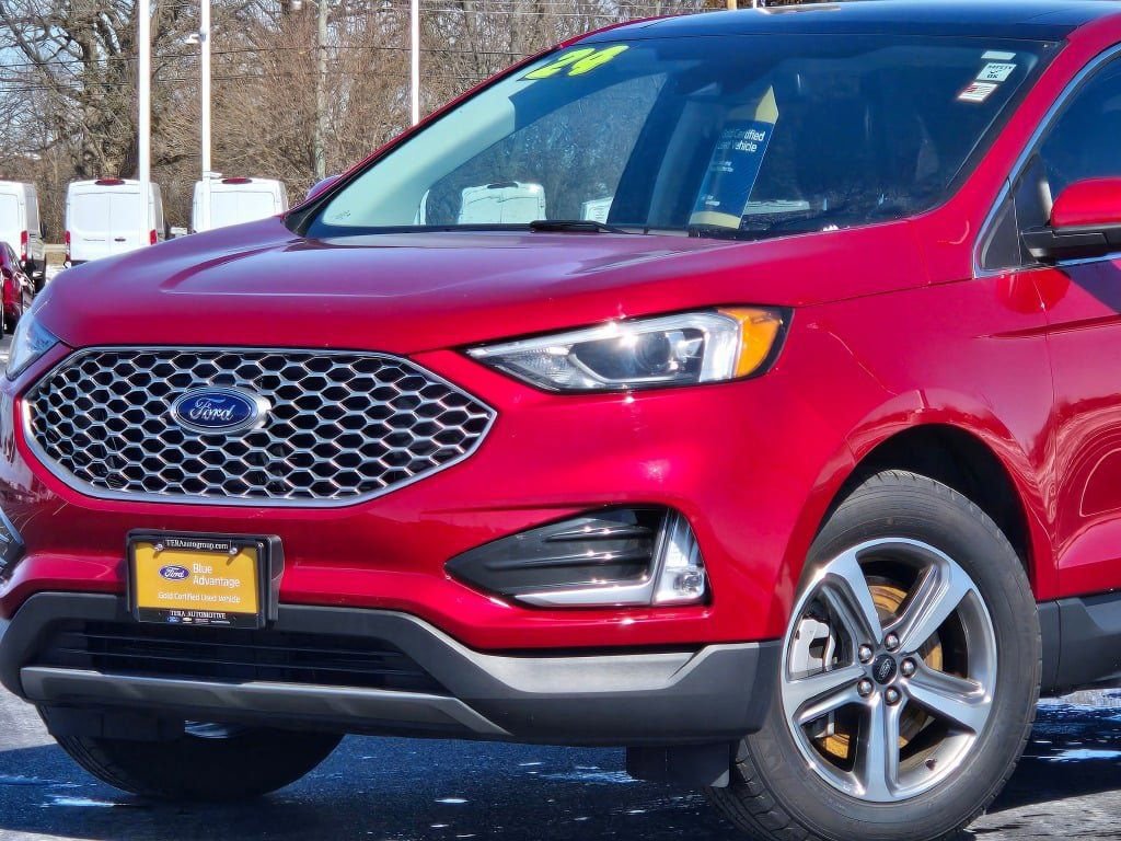 Certified 2024 Ford Edge SEL w/ Convenience Package image 2